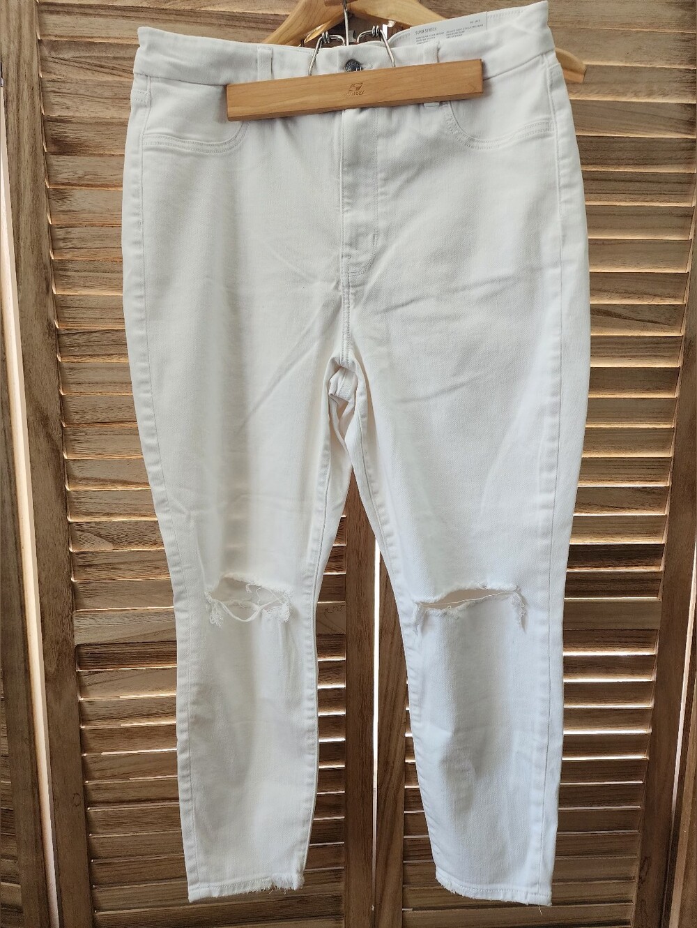 American Eagle Women's Distressed Pants